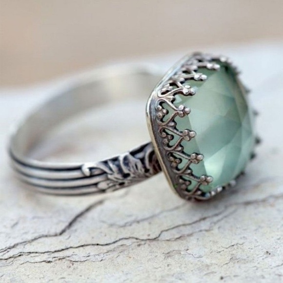 Retro Vintage Style Square Moonstone Cocktail Dome Ring Silver Tone New - Picture 5 of 7